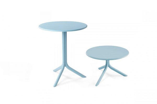 mesas de exterior color azul