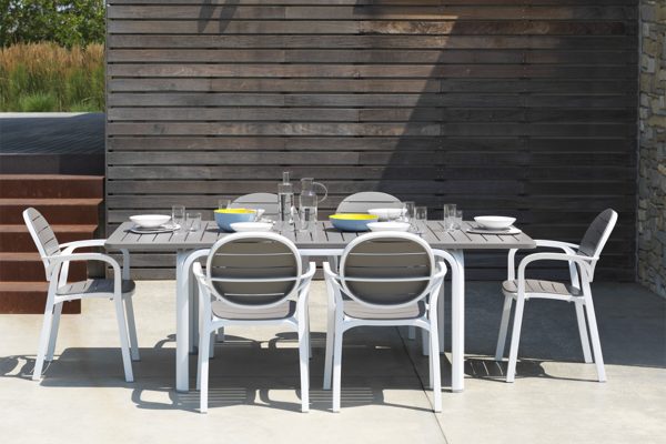 mesa y sillas de exterior para jardín de Nardi